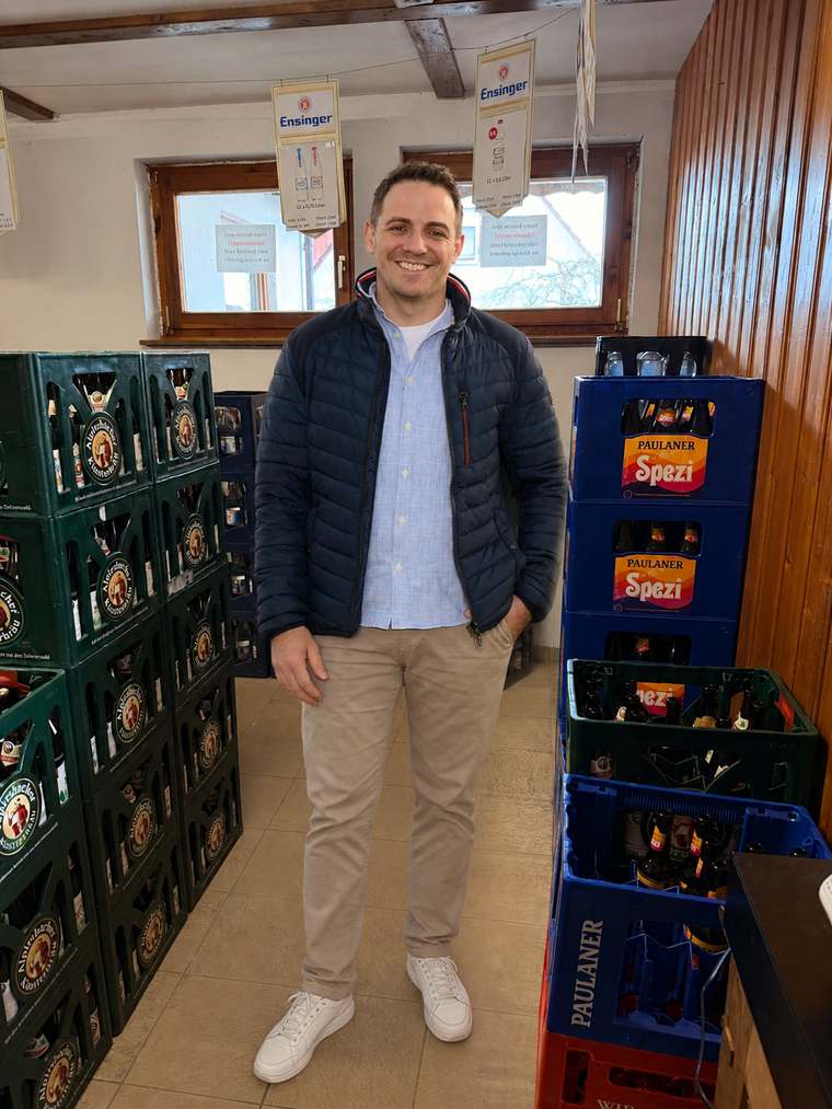 Steffen Klein im Getränkemarkt